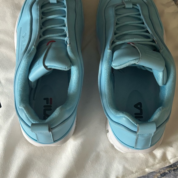 Like new Fila baby blue sneakers / tennis shoes - Picture 2 of 7